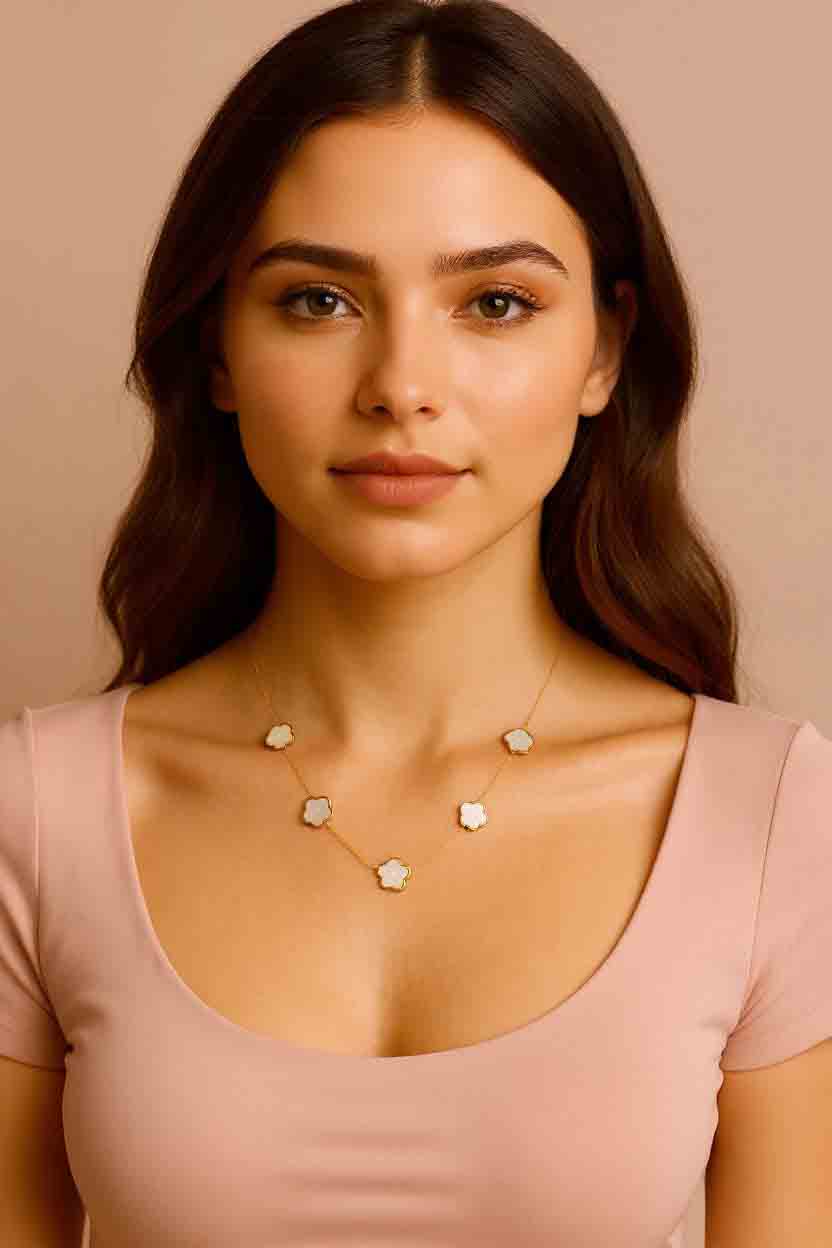 White Meadow Flower Necklace