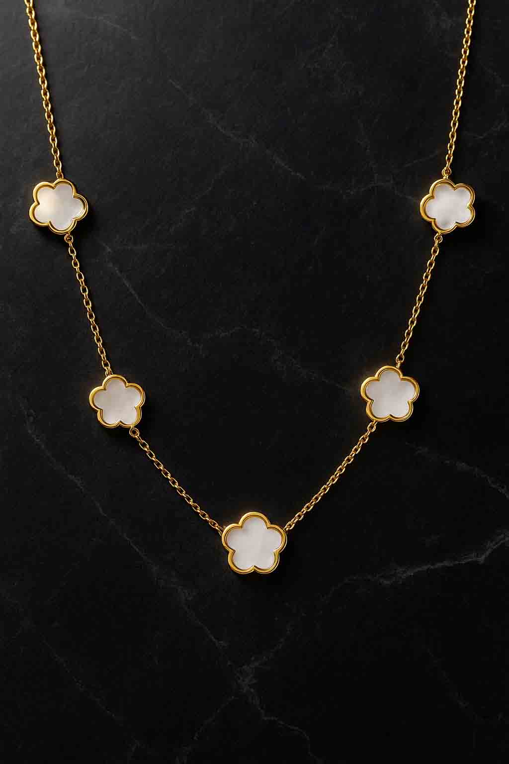 White Meadow Flower Necklace