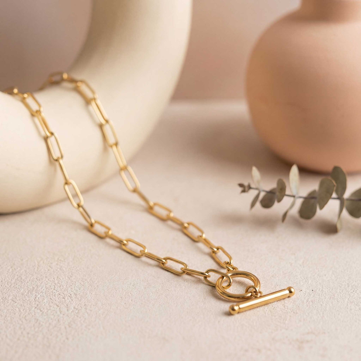 Stylish Gold Chain Necklace