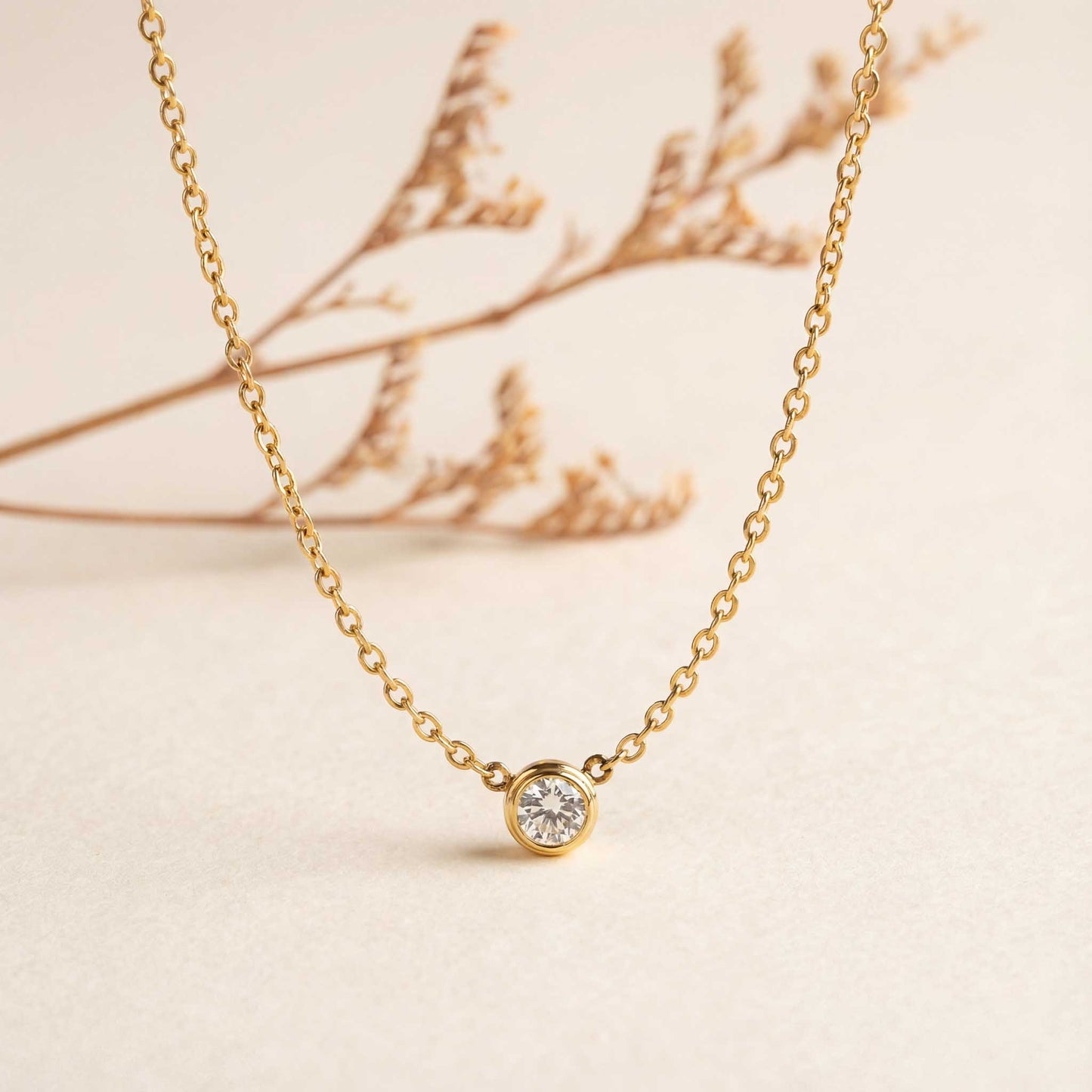 Minimalist Round Diamond Necklace