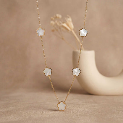 White Meadow Flower Necklace