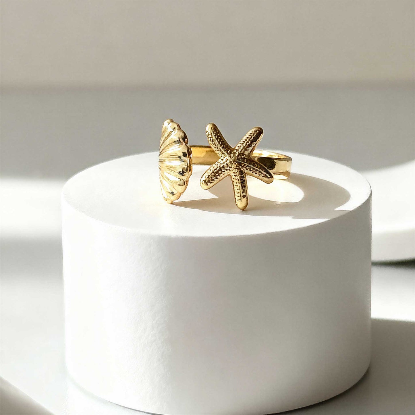 Seashell & Starfish Ring