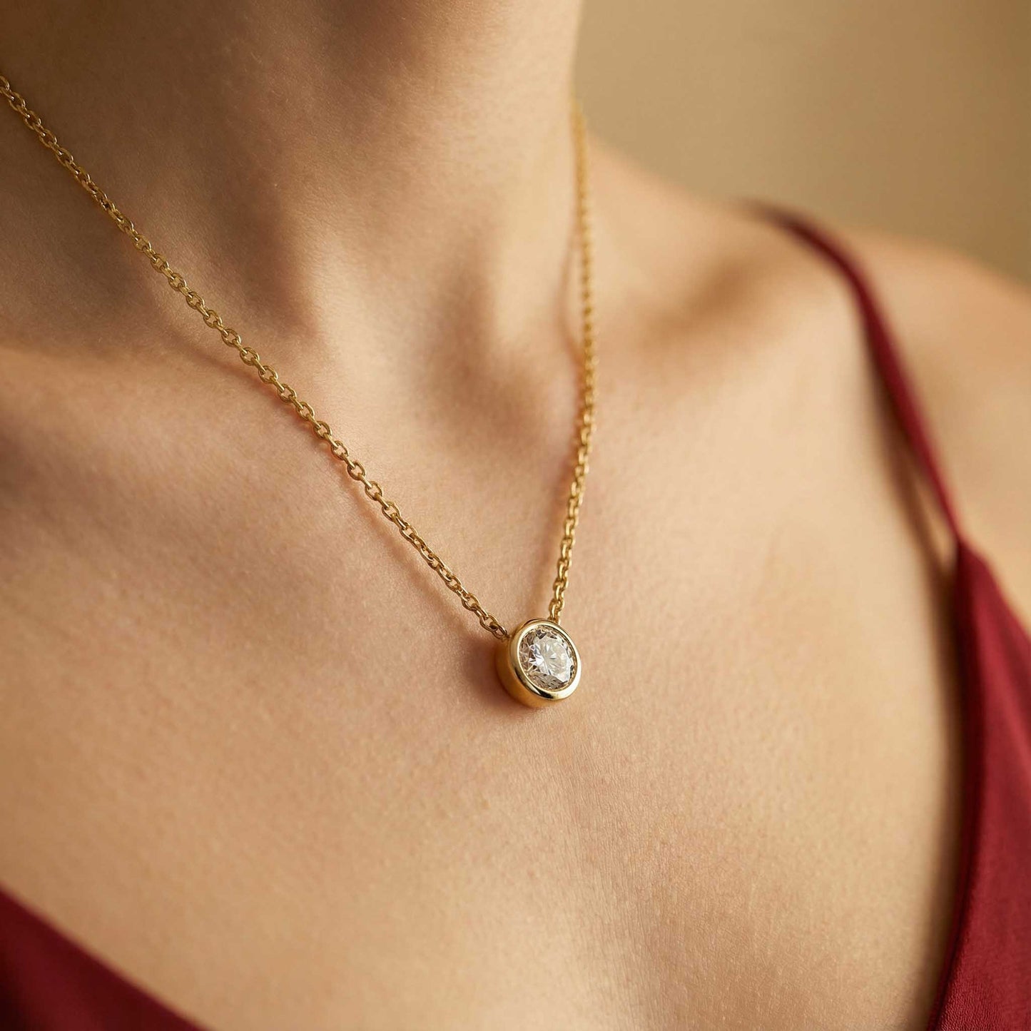 Minimalist Round Diamond Necklace