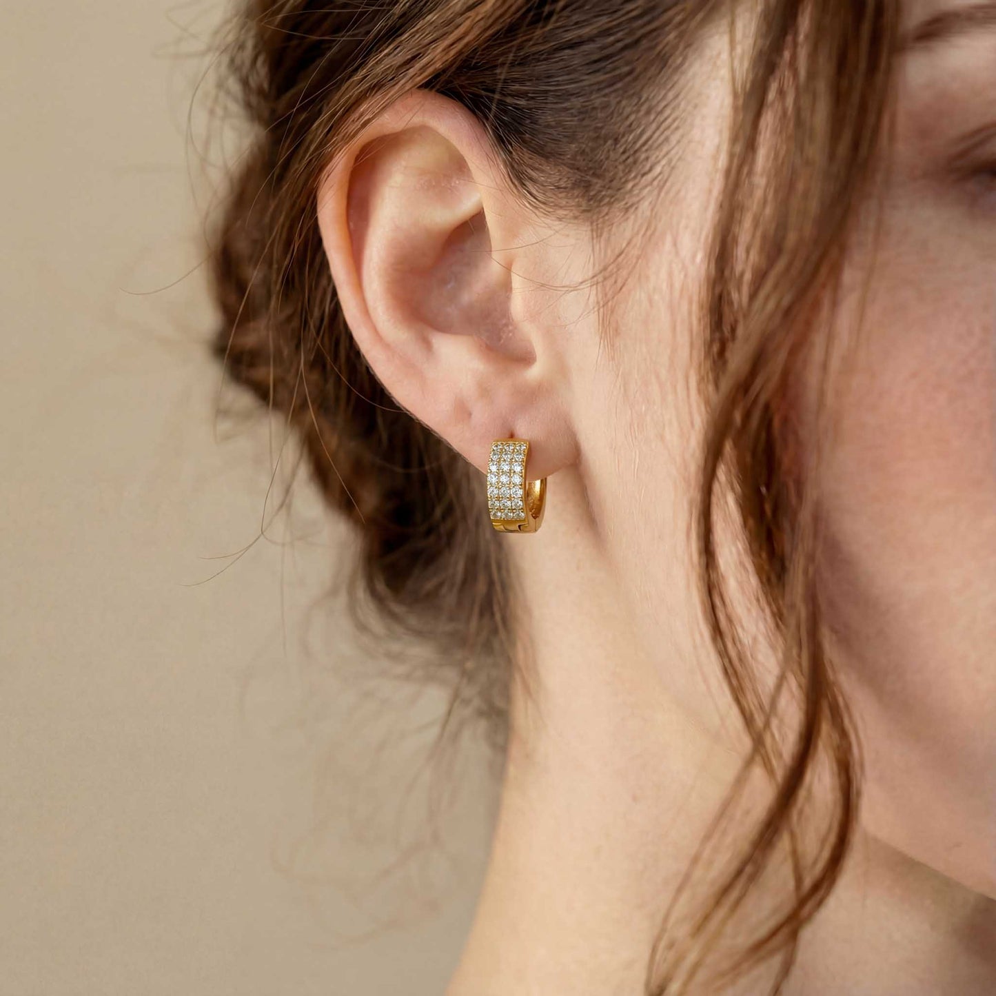 Round Earrings with Diamonds