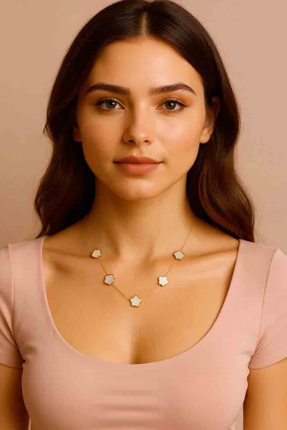 White Meadow Flower Necklace